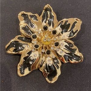 St. John Flower Pin